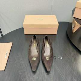 Picture of Miumiu Shoes _SKUMiuMiusz35-40518019.5CMYM1202